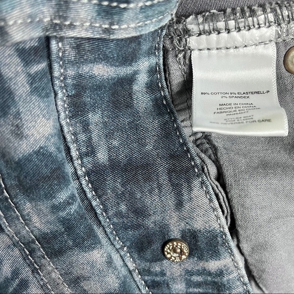 CAbi Style 3047 Blue Grid Tie Dye 5-Pocket Curvy Jeggings Stretch Jeans 2 - Picture 5 of 11